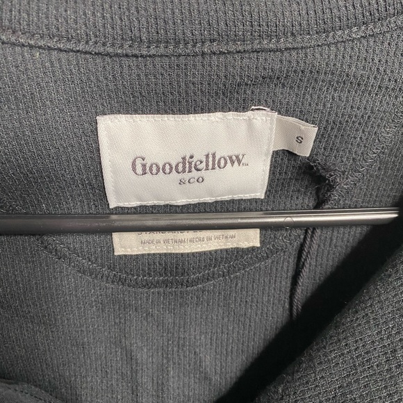 New Goodfellow shirt - Picture 2 of 3